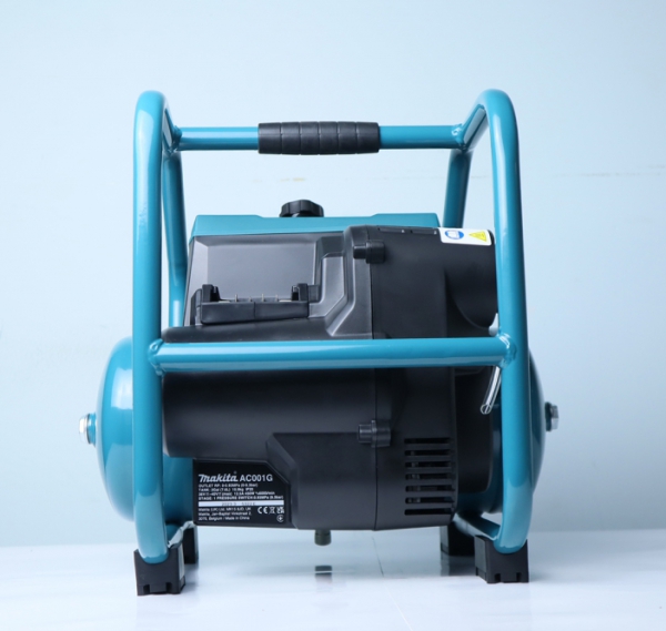 Máy nén khí dùng pin 40Vmax XGT Makita AC001GZ (Chưa Pin & Sạc)